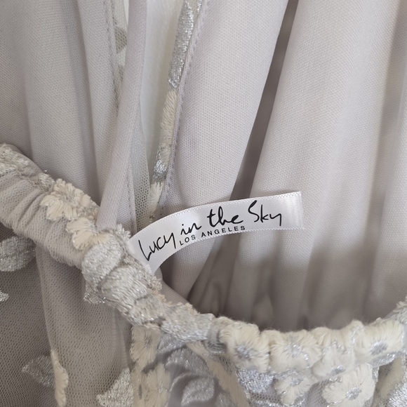 Lucy in the Sky White Floral Mini Dress - Picture 4 of 4